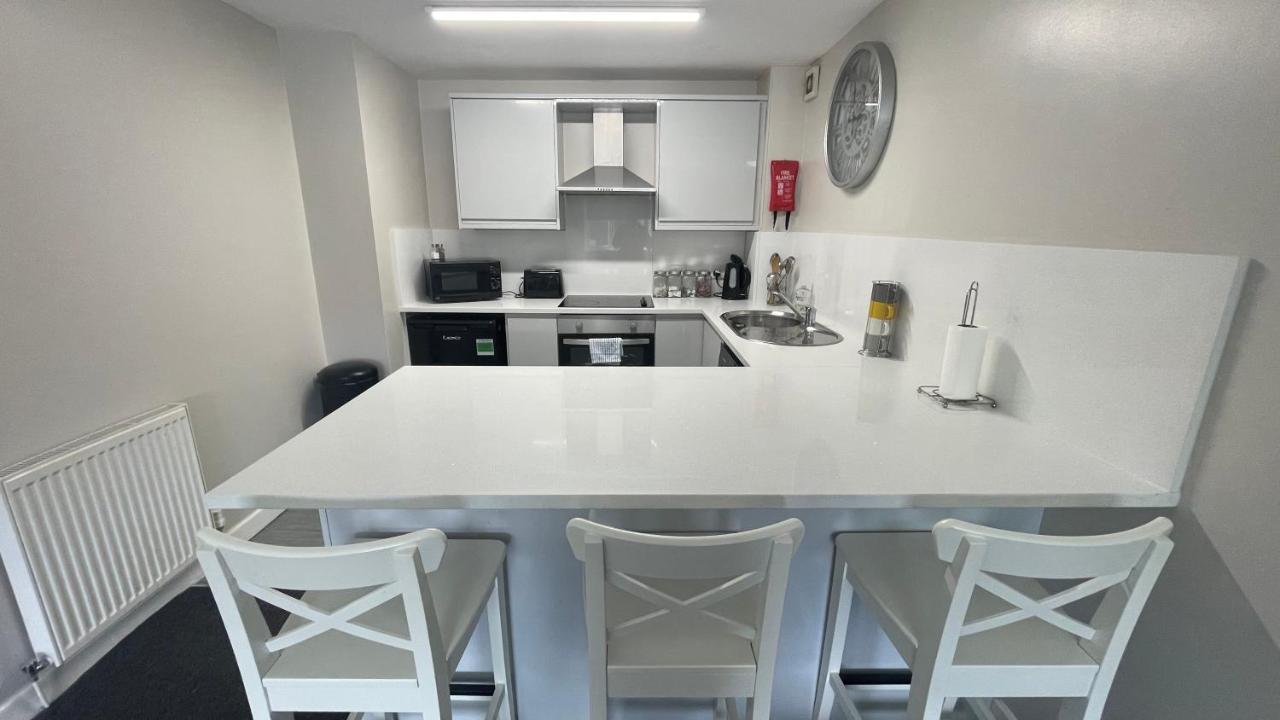 Mays Apartments - 102 Mill Street, Free Parking, 2 Minute Walk To Baltic Market And City Centre - Apartments Sleep 1-10 Guests Liverpool Quarto foto